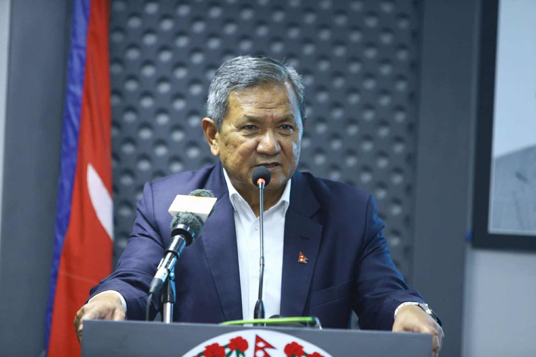 सामाजिक सञ्जाल सञ्चालकले नेपालको कानुन मान्नैपर्छ, मान्दैनौँ भन्न पाइँदैनः मन्त्री गुरुङ