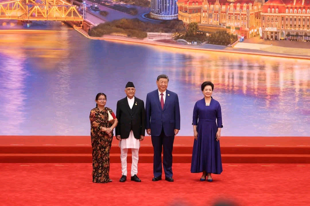 प्रधानमन्त्री ओली चीनका राष्ट्रपति सीद्वारा आयोजित स्वागत समारोहमा सहभागी