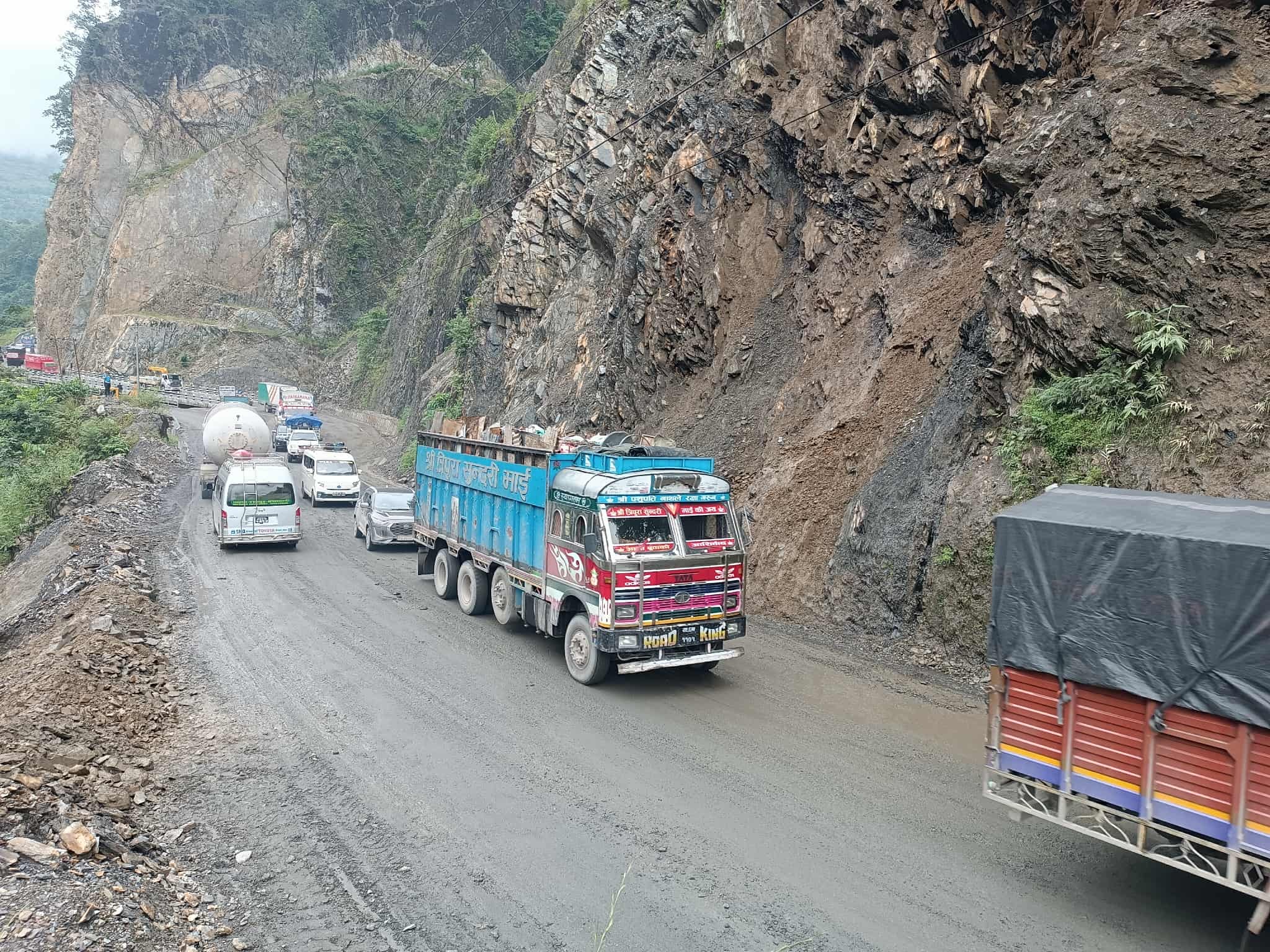 नारायणगढ–मुग्लिन सडक दुईतर्फी सञ्चालन