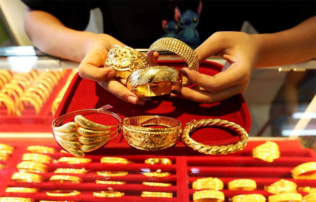 सुनको मूल्य तोलाको २ लाख ७० हजार नाघ्यो