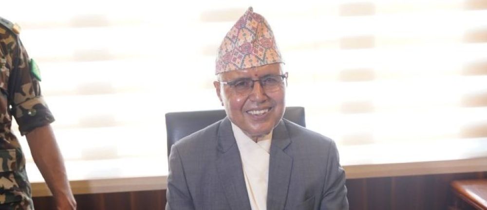 अर्थमन्त्री खनालद्वारा क्षतिग्रस्त आन्तरिक राजस्व कार्यालयको निरीक्षण