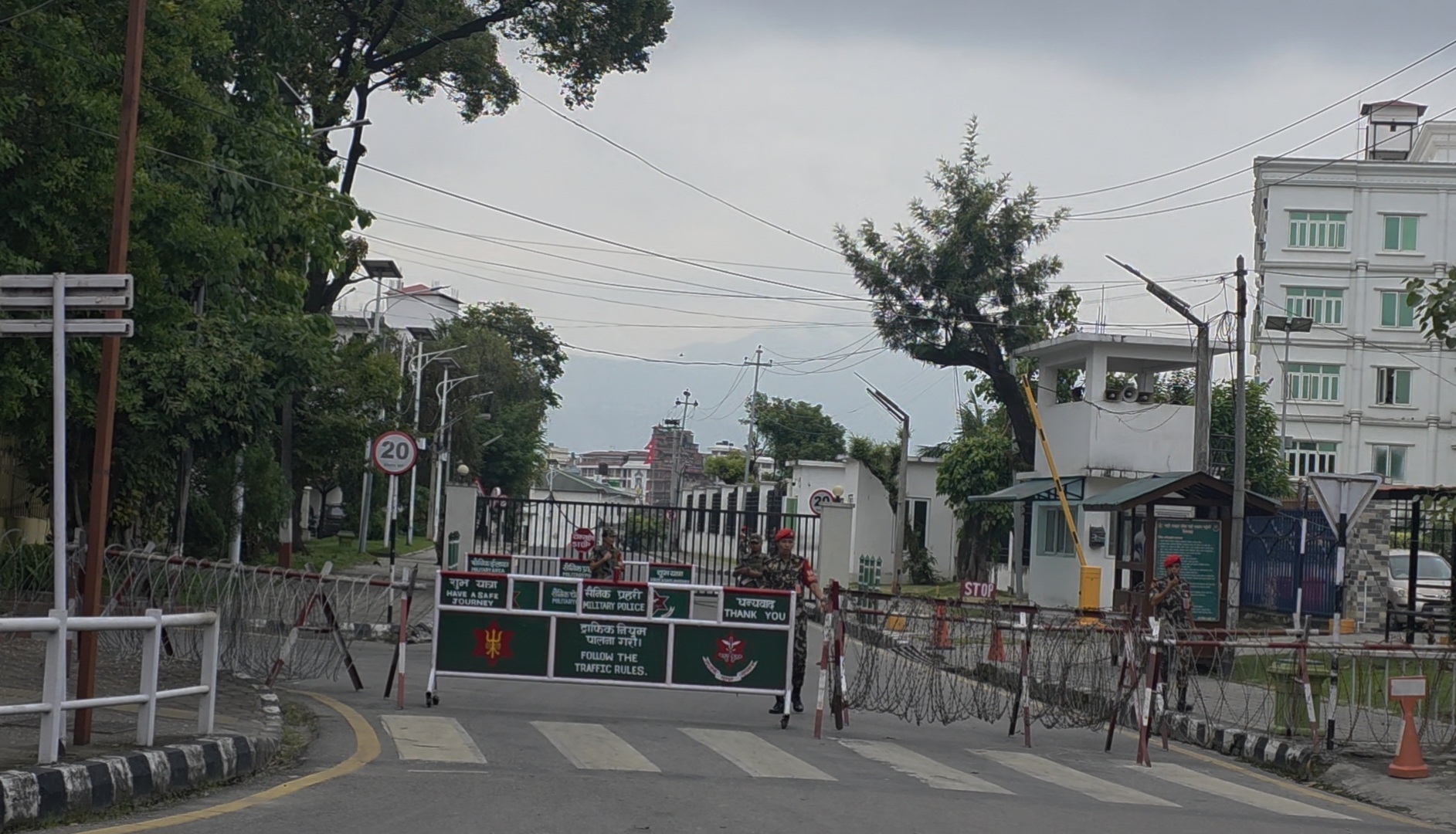 जंगी अड्डाअगाडि विवाद भएपछि सेनाले लगायो कर्फ्यू