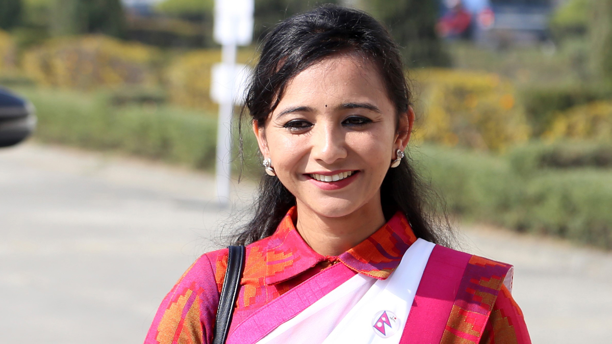 रास्वपामा नेतृत्व र नीति पुनरावलोकन गर्न ताेसिमाकाे माग