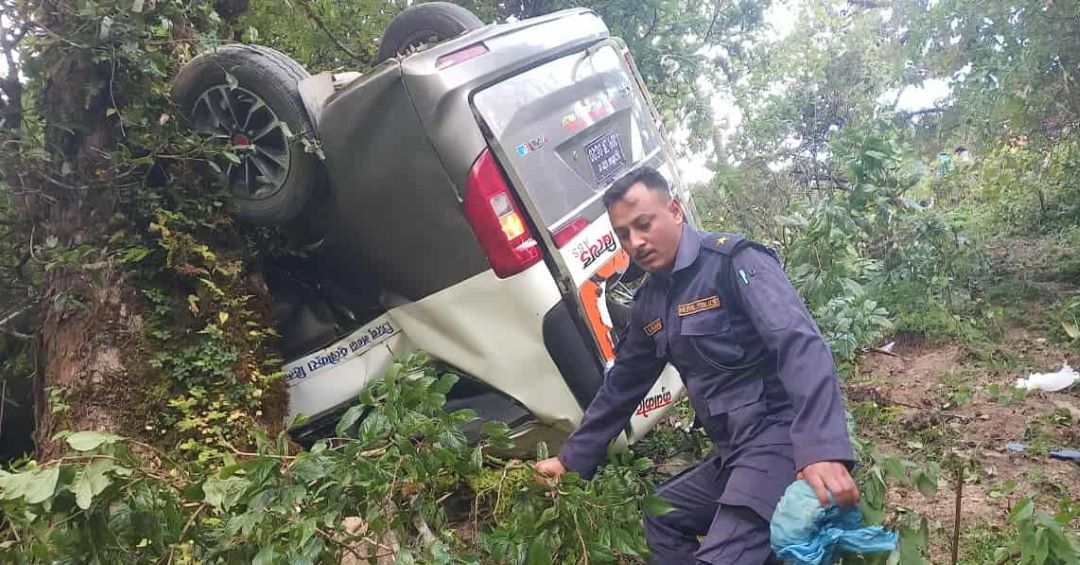 बैतडीमा गाडी दुर्घटना : १० जना घाइते
