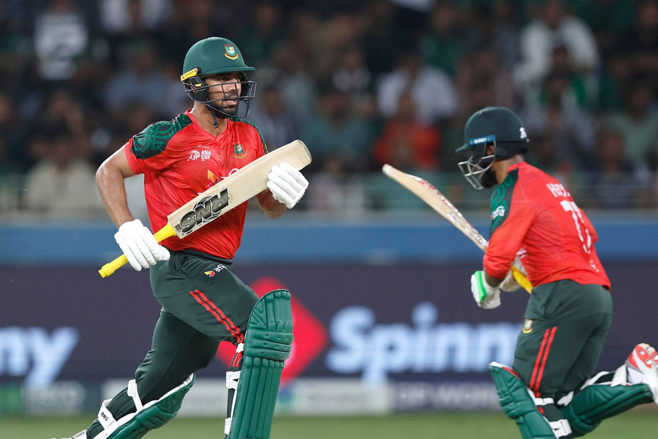 श्रीलङ्का बंगलादेशसँग चार विकेटले पराजित