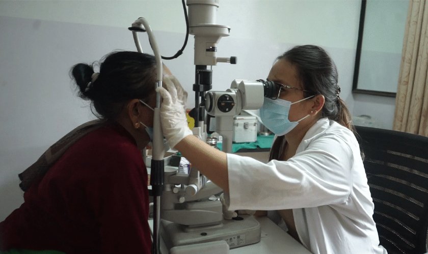 चौदण्डीगढीको सातधारेमा निःशुल्क आँखा शल्यक्रिया सेवा शिविर