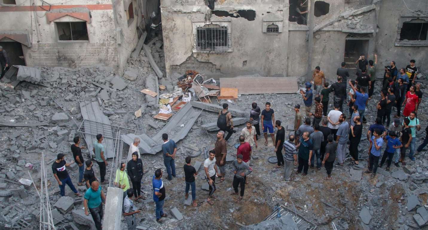 इजरायली सेनाद्वारा गाजाको बहुतले भवनमा आक्रमण, दर्जनौं नागरिकको मृत्यु