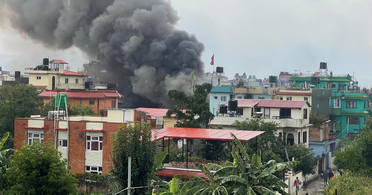 केपी ओली निवासमा आगजनी