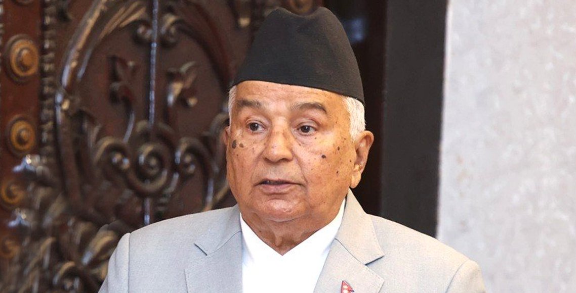 कतार भ्रमणमा जाँदै राष्ट्रपति पौडेल