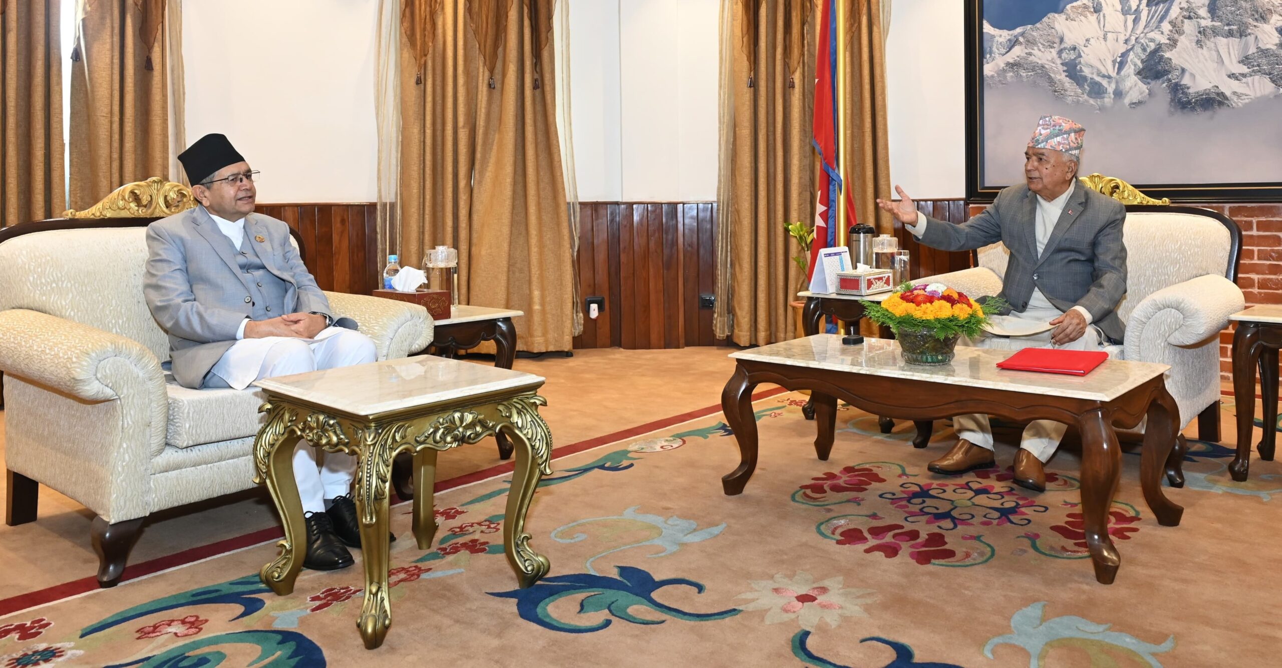 राष्ट्रपति र सभामुखबीच भेट, संसद र संविधानभित्रैबाट निकास खोज्ने बारे छलफल