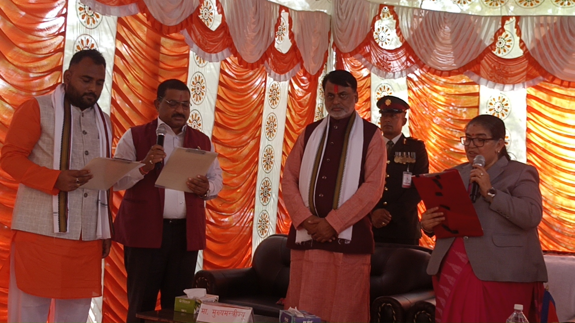 मधेस प्रदेश सरकारका नव नियुक्त दुई मन्त्रीद्वारा शपथ ग्रहण