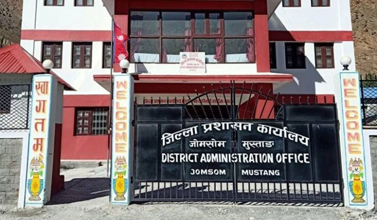 मुस्ताङ प्रशासनको आग्रह- उच्च हिमाली पदमार्गमा यात्रा नगर्नू