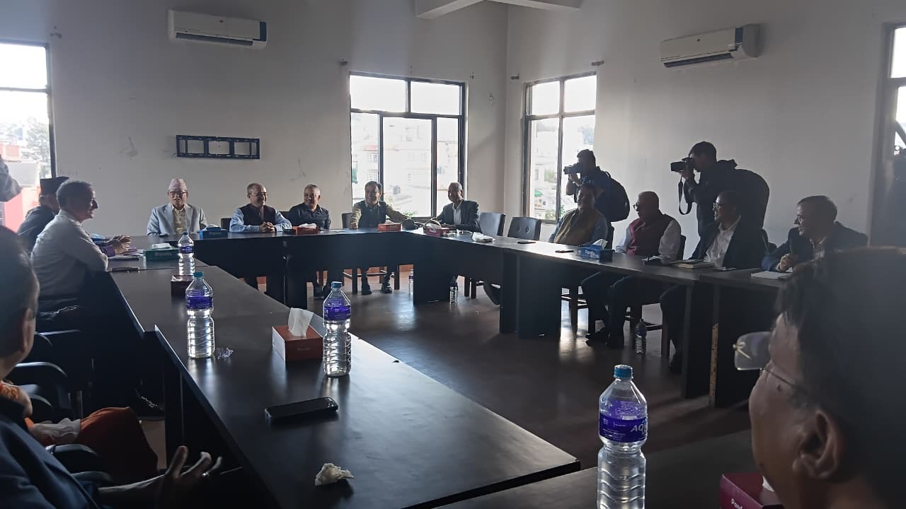 कांग्रेस पदाधिकारी बैठक सुरु