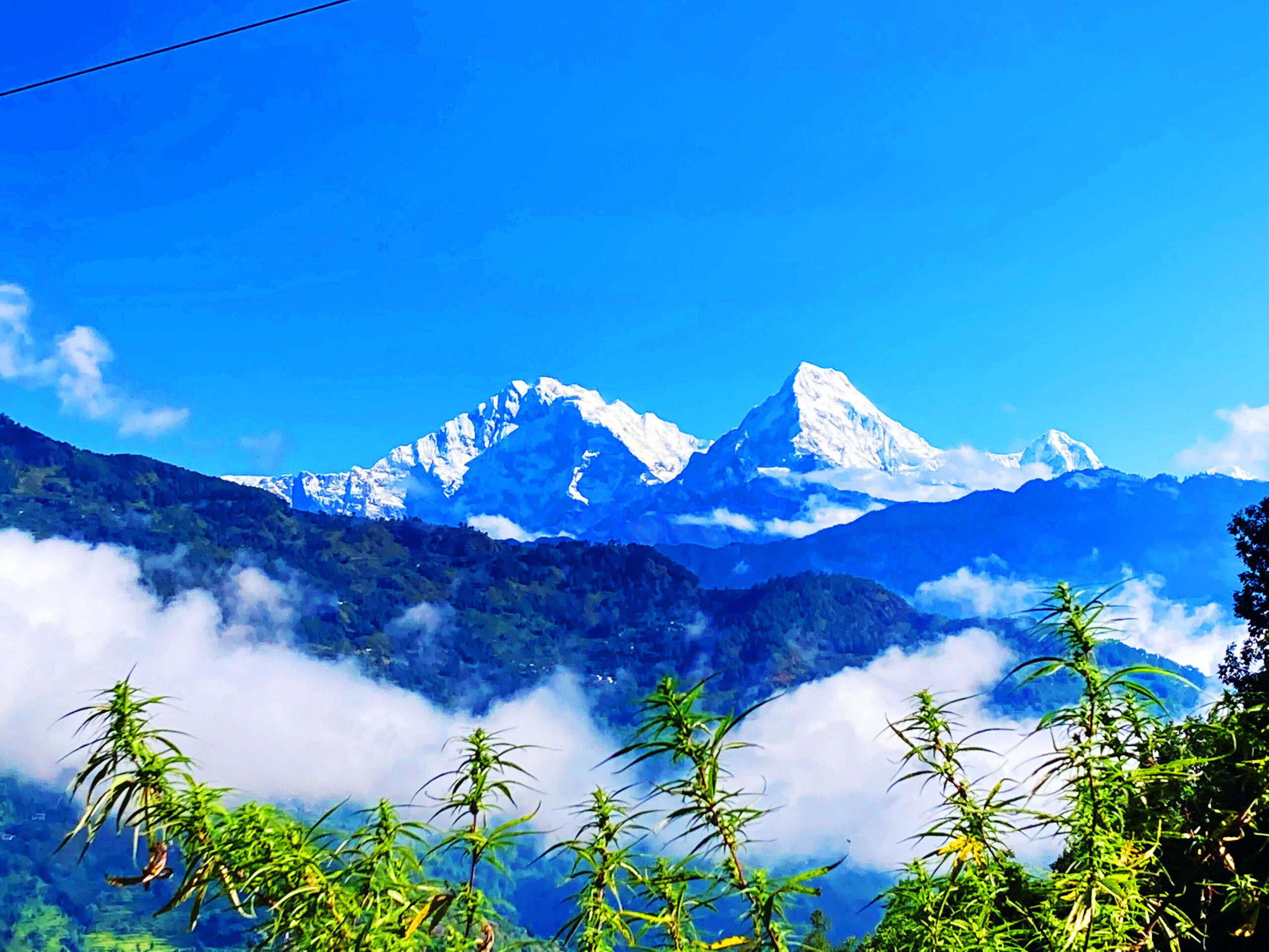 मेरो हिमाललाई देखे जति सलाम