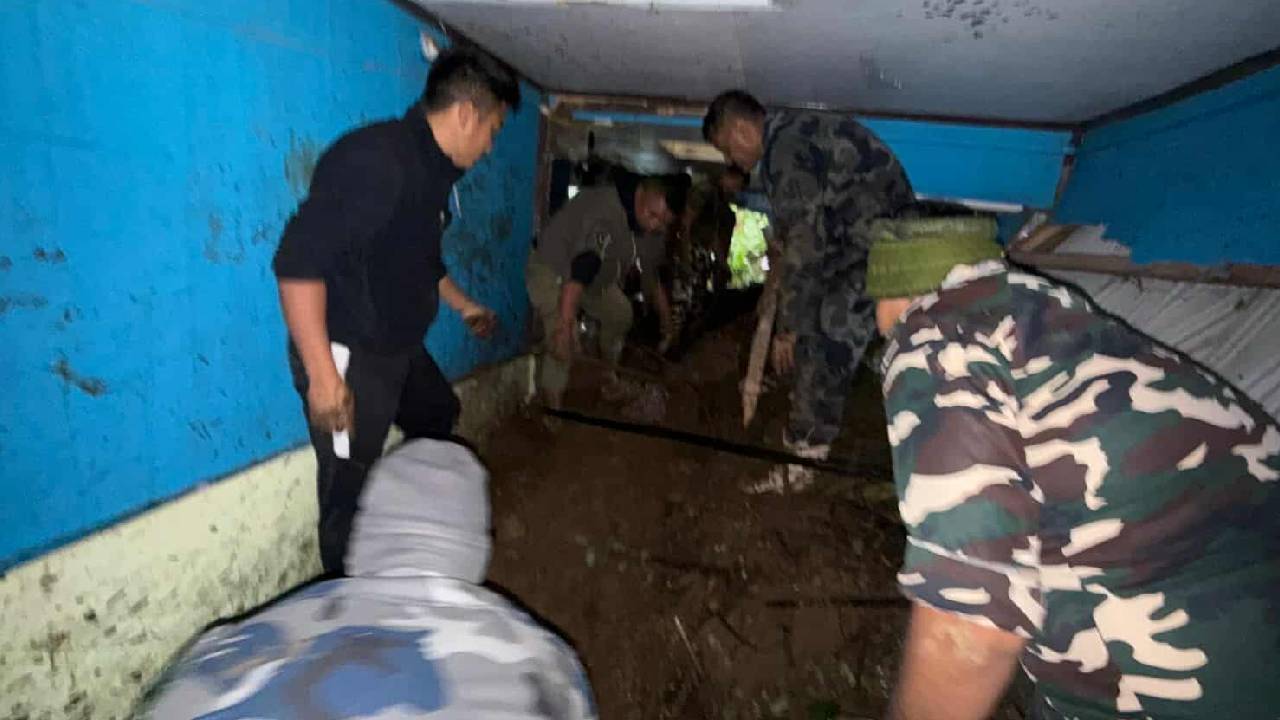 इलाम पहिरोमा मृत्यु हुनेको संख्या २५ पुग्यो (अपडेट)