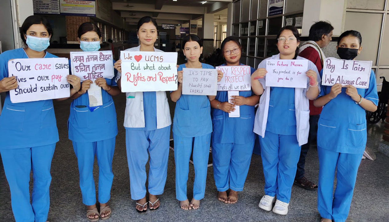 नर्स भन्छन्- सरकारीसरह पारिश्रमिक चाहियो, २ घण्टा सेवा ठप्प