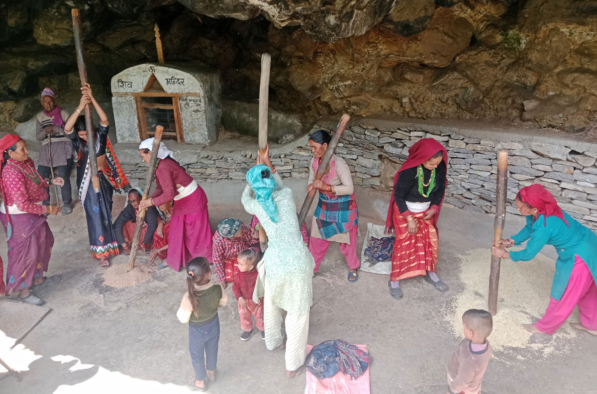 धान कुट्न मिल आयो, ओखल हरायो