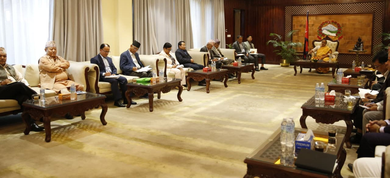 एमालेको सरकारसँग मागः अध्यक्ष ओलीको राहदानी रोक्ने निर्णय फिर्ता‚ कार्की आयोग खारेज