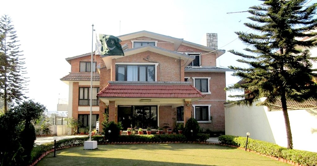 इलामका बाढी प्रभावितलाई पाकिस्तानी दूतावासको सहयोग