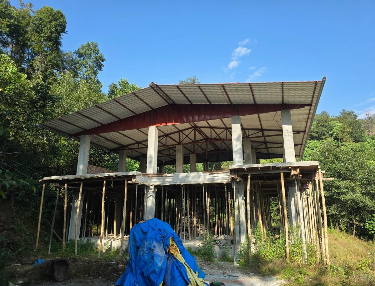 बजेट अभावमा तङ्ग्राम स्वास्थ्यचौकी भवन अधुरै