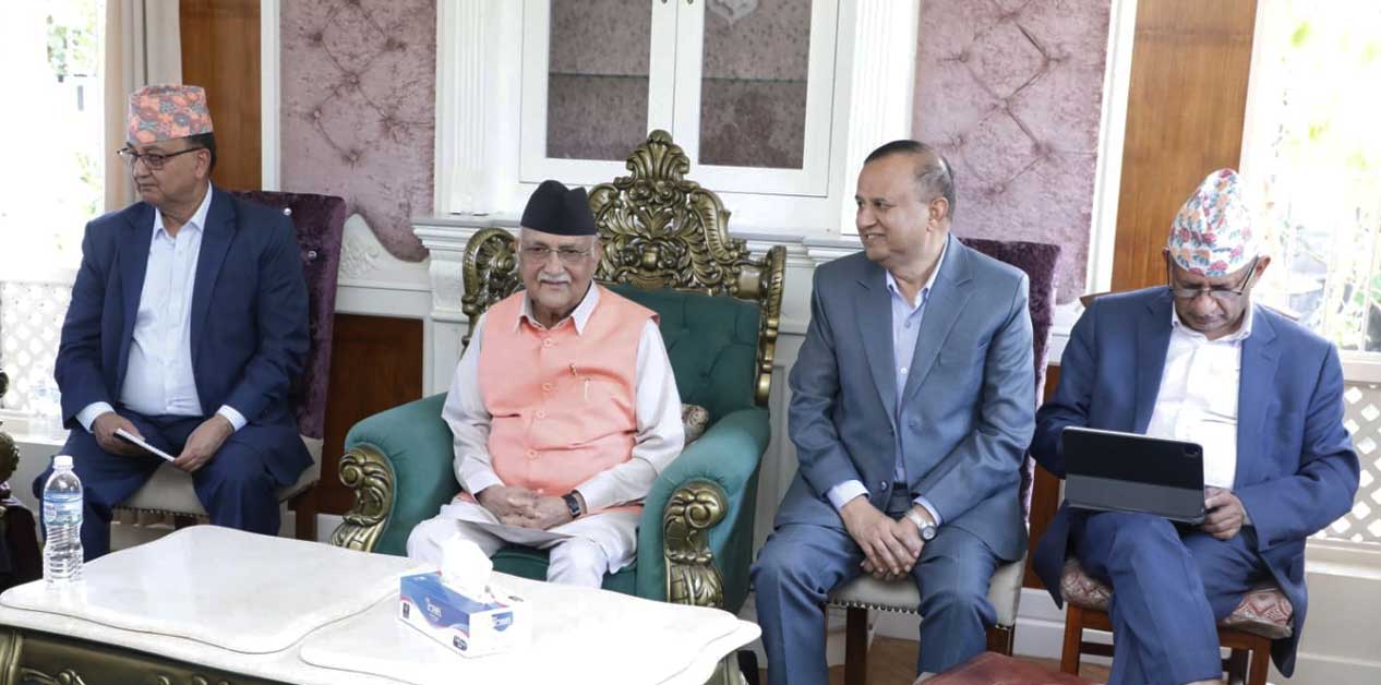 महाधिवेशन अस्त्रले मत्थर पारेको ओलीको बहिर्गमन