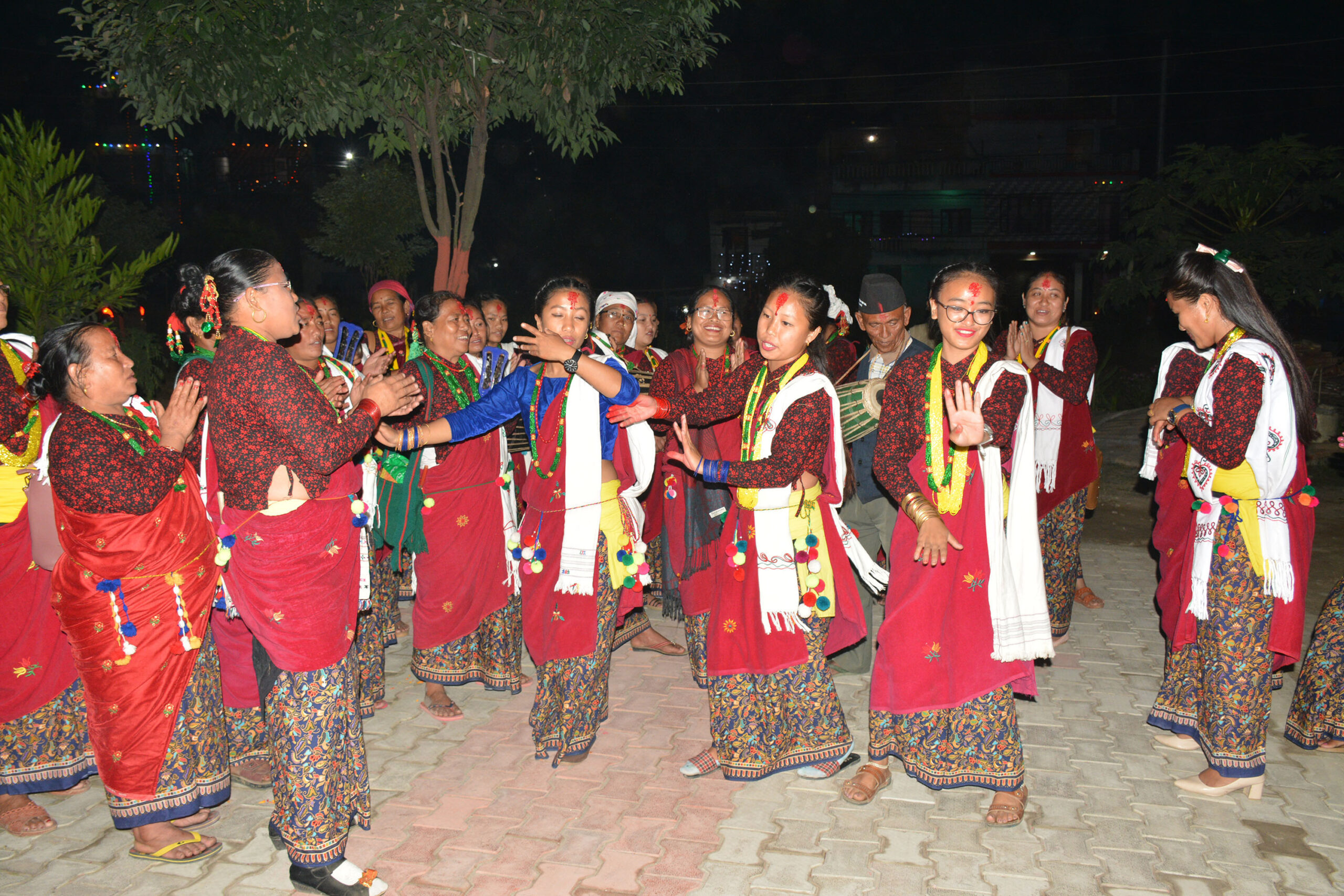 गुञ्जिन छाडे पुराना भैली गीत