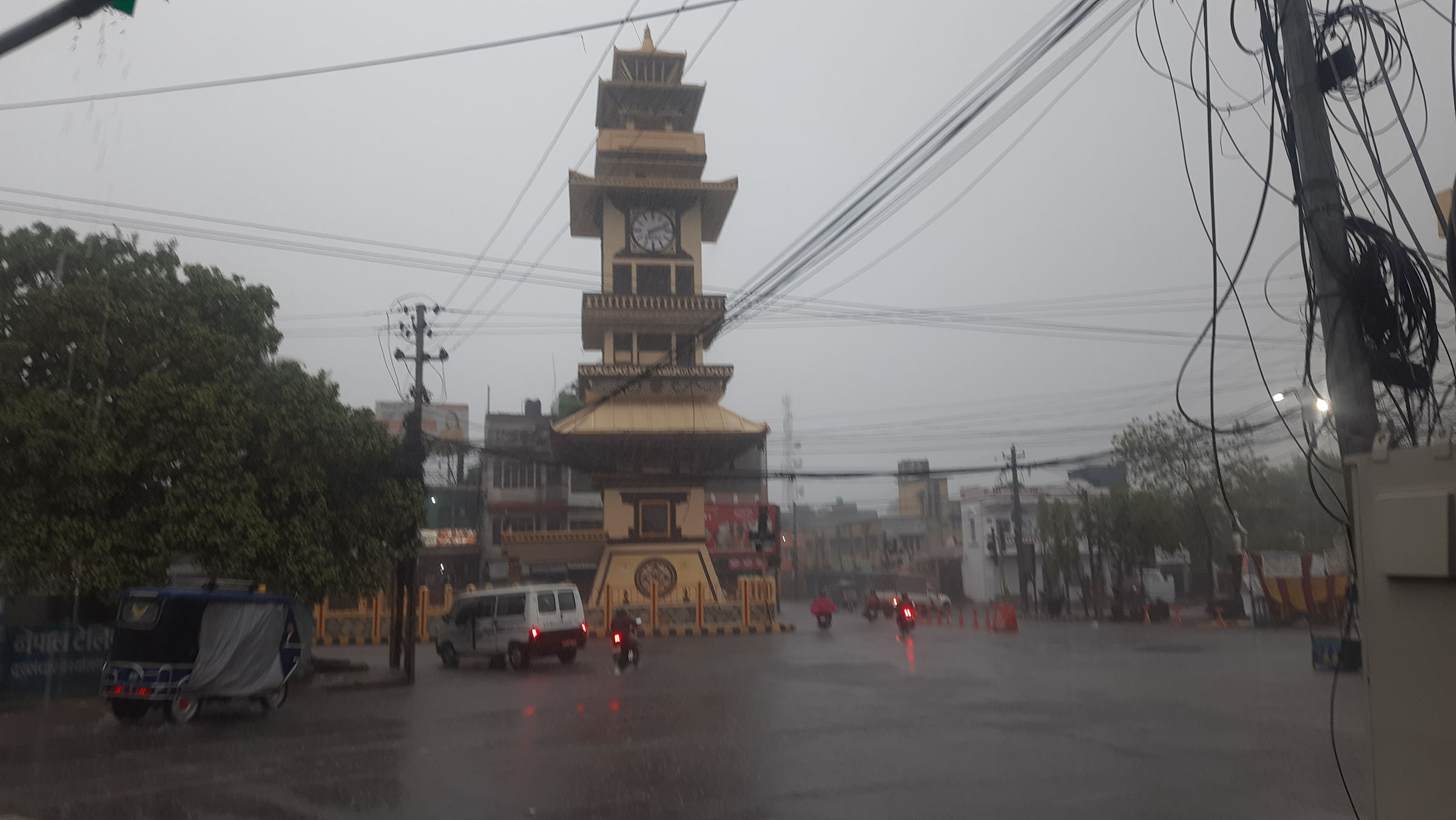 सामान्य बन्दै वीरगञ्जको जनजीवन