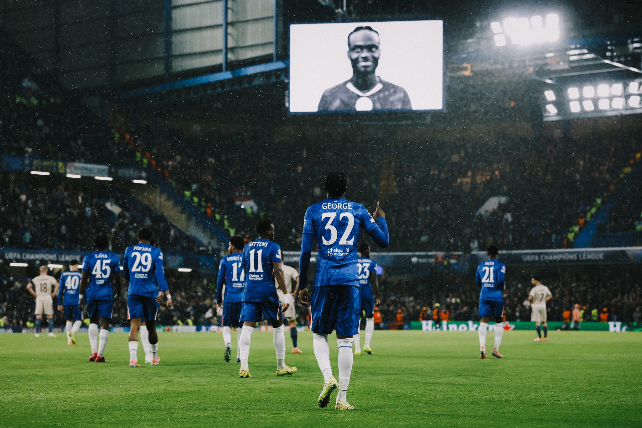 अजाक्समाथि चेल्सीको शानदार जित