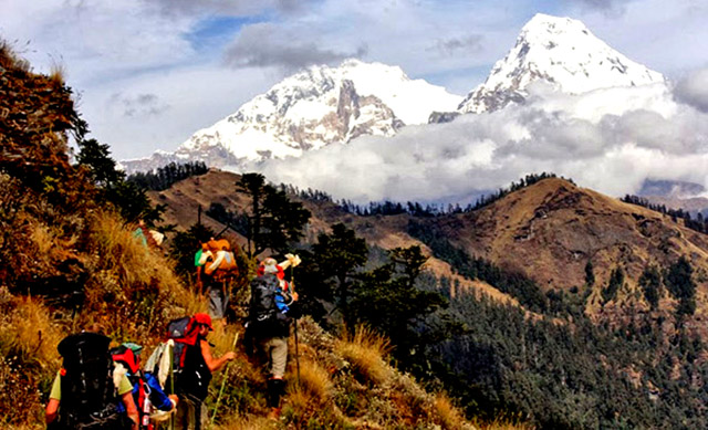 धौलागिरि चक्रीय पदमार्गमा पर्यटक र पथप्रर्दशक बेपत्ता