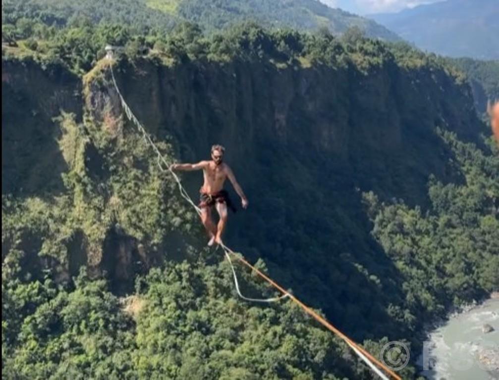 पर्वतमा नेपालकै अग्लो हाइलाइनको सफल परीक्षण