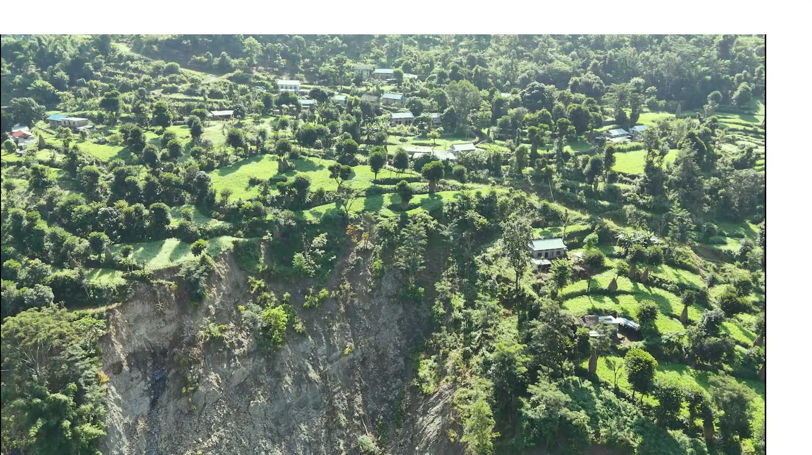 सुनापतिका ७७ परिवार पहिरोको जोखिममा