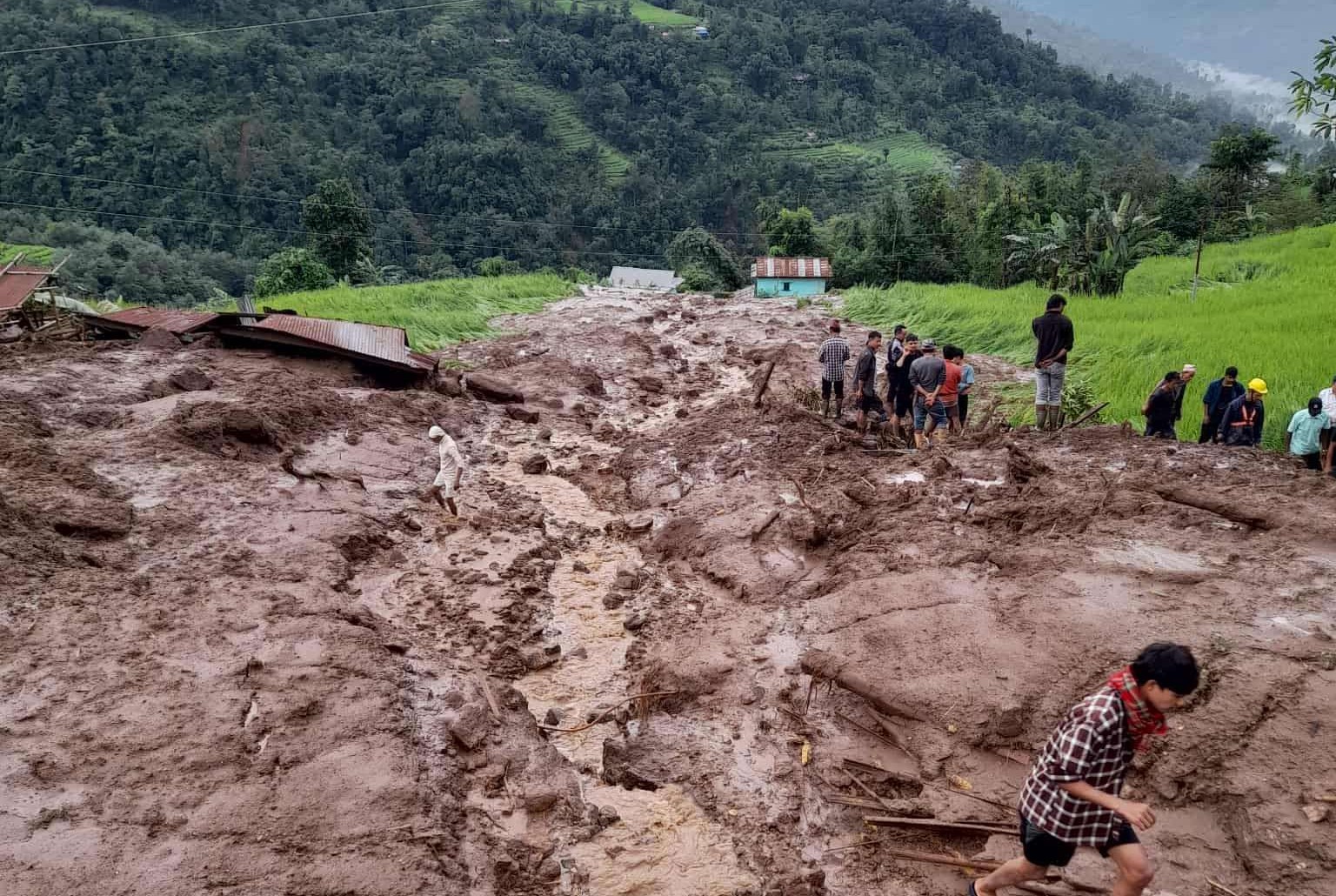 बाढी पहिरोमा परी देशभर ४९ जनाको निधन, ११ बेपत्ता