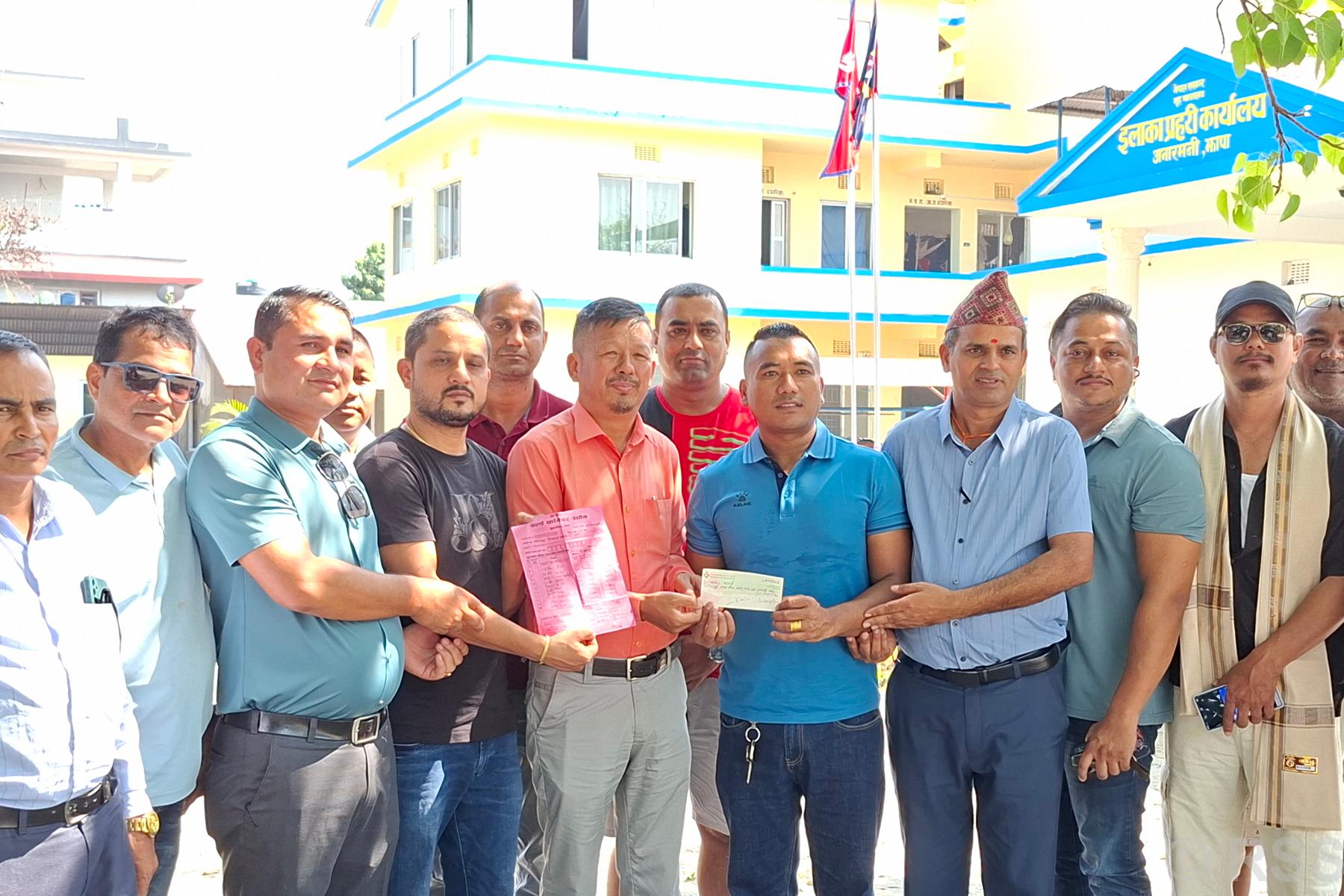 प्रहरी कार्यालय पुनर्निर्माण गर्न १० लाख सहयोग