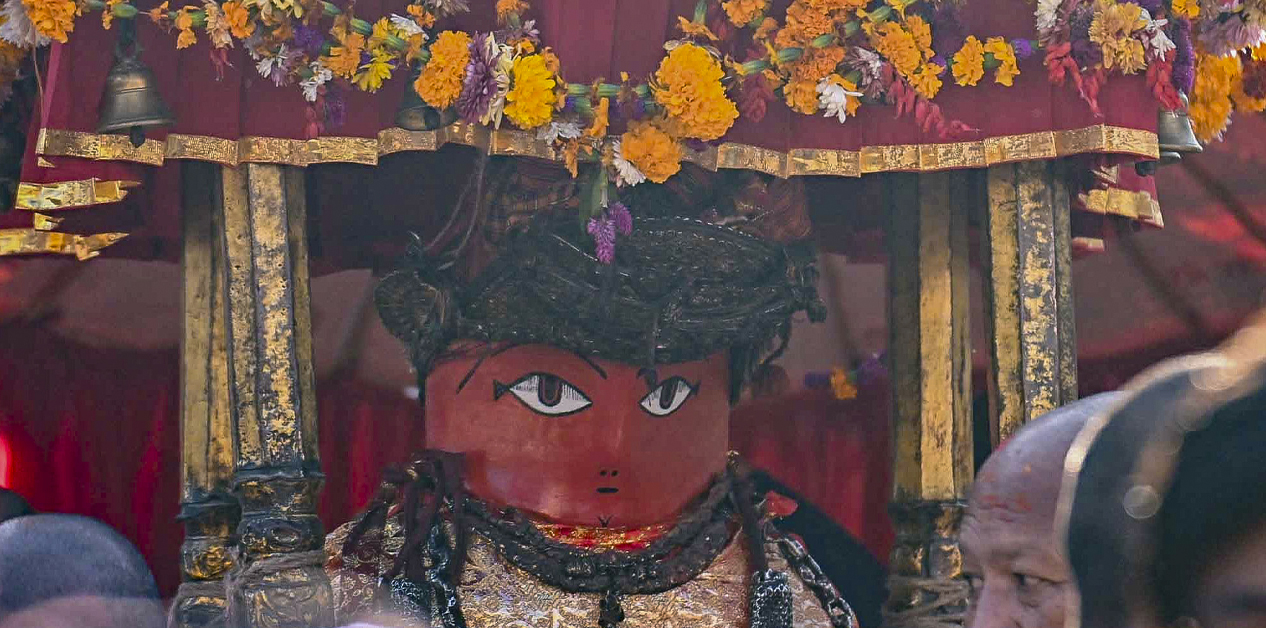 बुंगमतीबाट तःबहाल ल्याइयो रातो मच्छिन्द्रनाथ