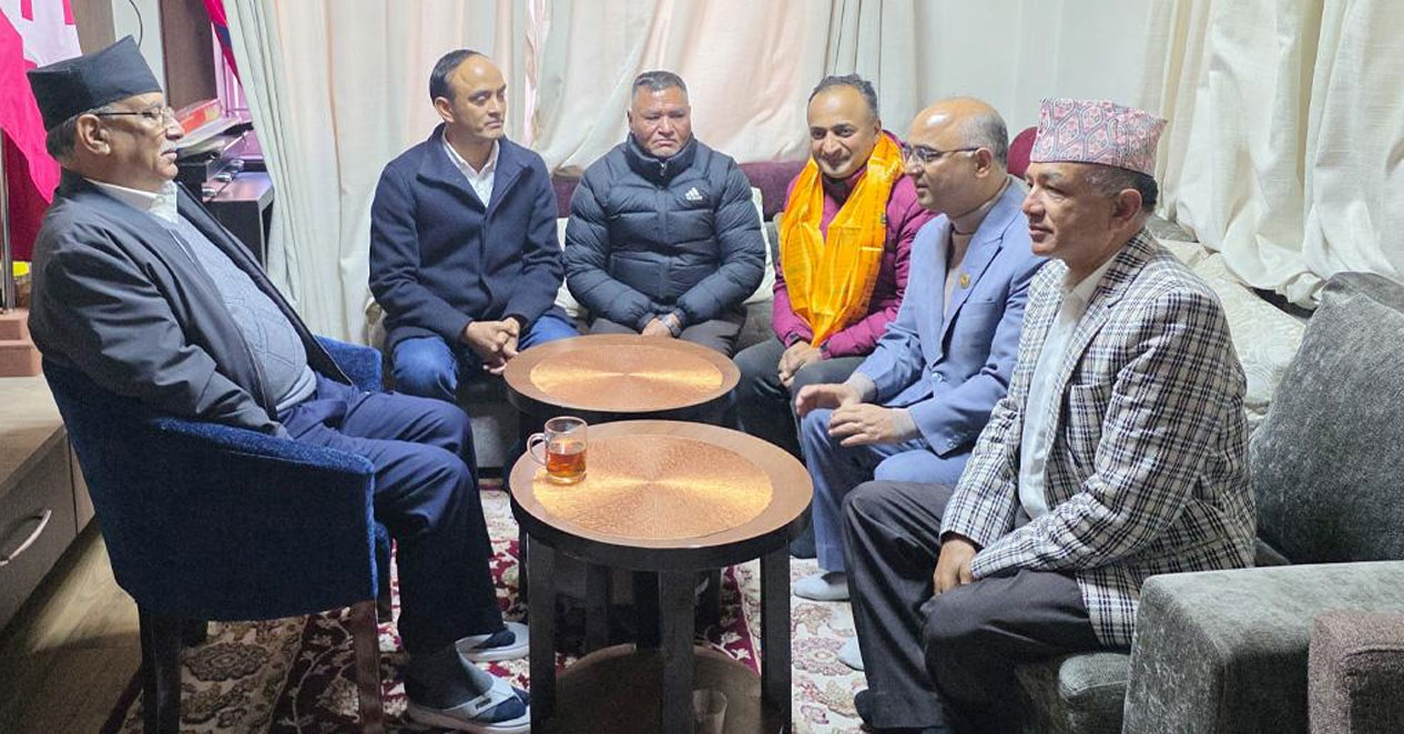 दोलखाका एमाले नेता नेकपामा प्रवेश