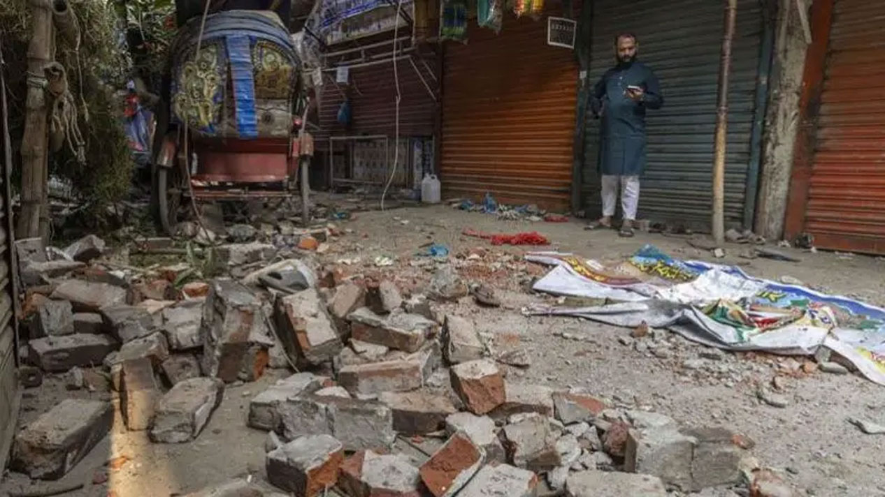 बंगलादेशमा भूकम्प : १० जनाको मृत्यु, ४५० भन्दा बढी घाइते