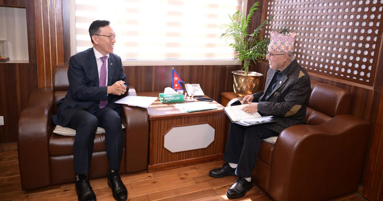अर्थमन्त्रीसँग नेपालका लागि कोरियाका राजदूतको भेट, के भयो कुराकानी?