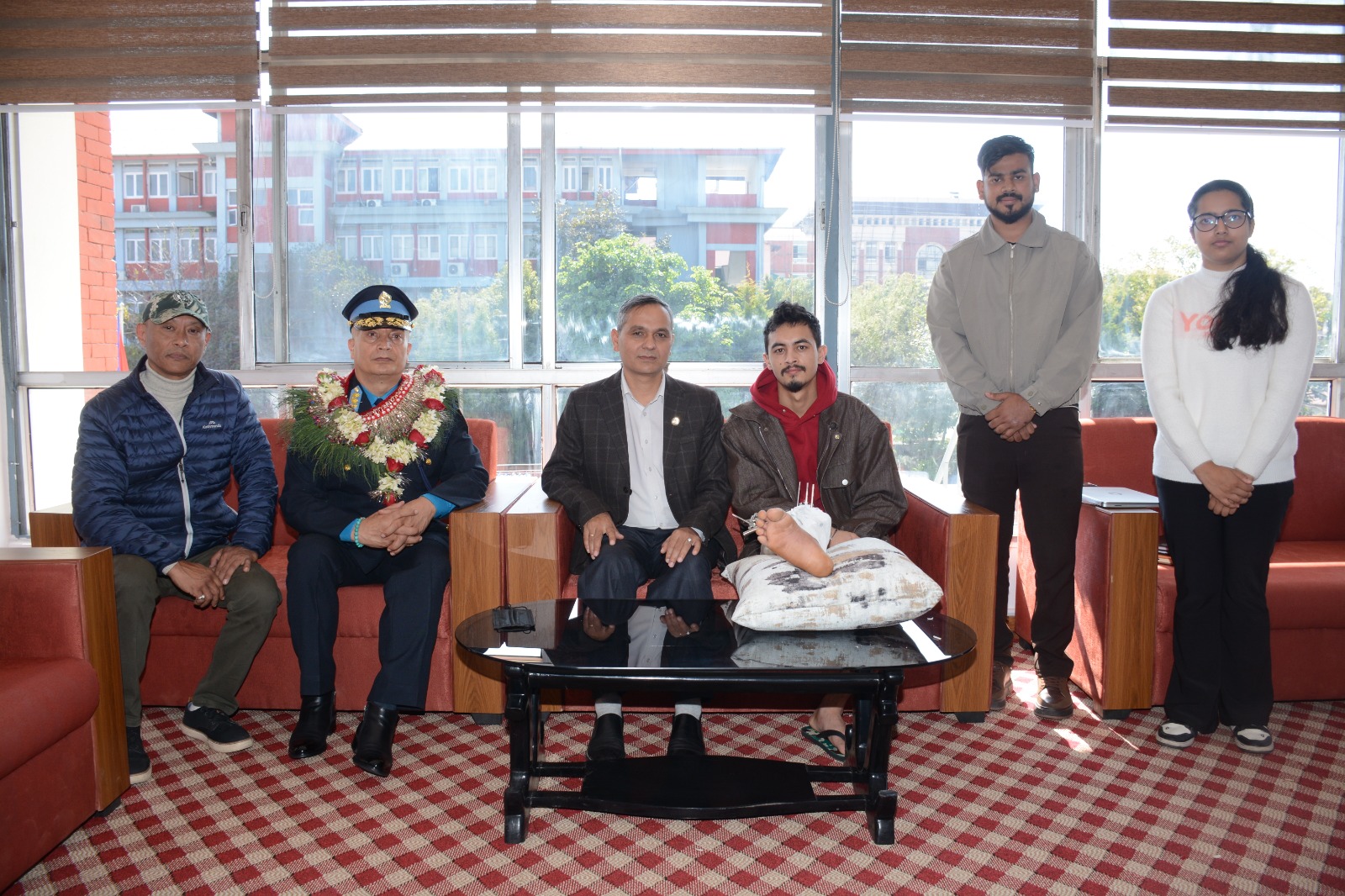 सुरक्षा व्यवस्था चुस्त बनाउन गृहमन्त्रीको निर्देशन