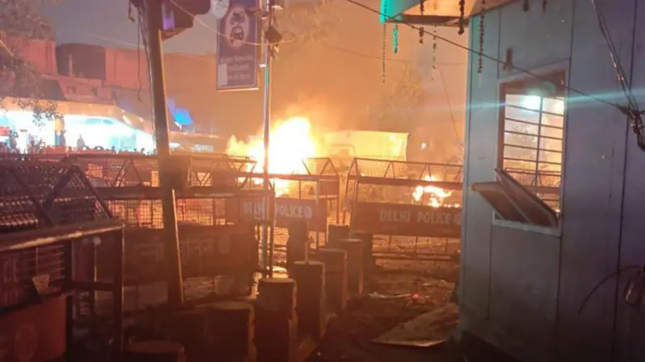 भारतको राजधानी दिल्लीमा बम विस्फोट, नौजनाको मृत्यु