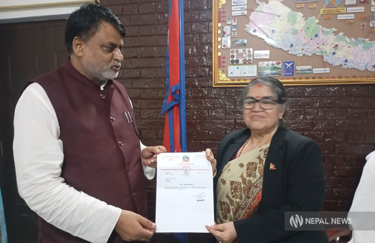 माओवादी केन्द्रभित्रको विवादले ढल्यो सोनल सरकार