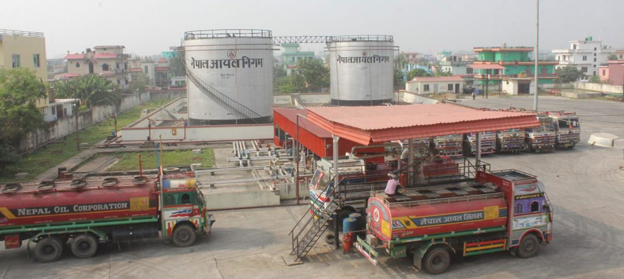 घनाबस्तीमा निगमको डिपो, स्थानीयको माग- तत्काल स्थानान्तरण होस्