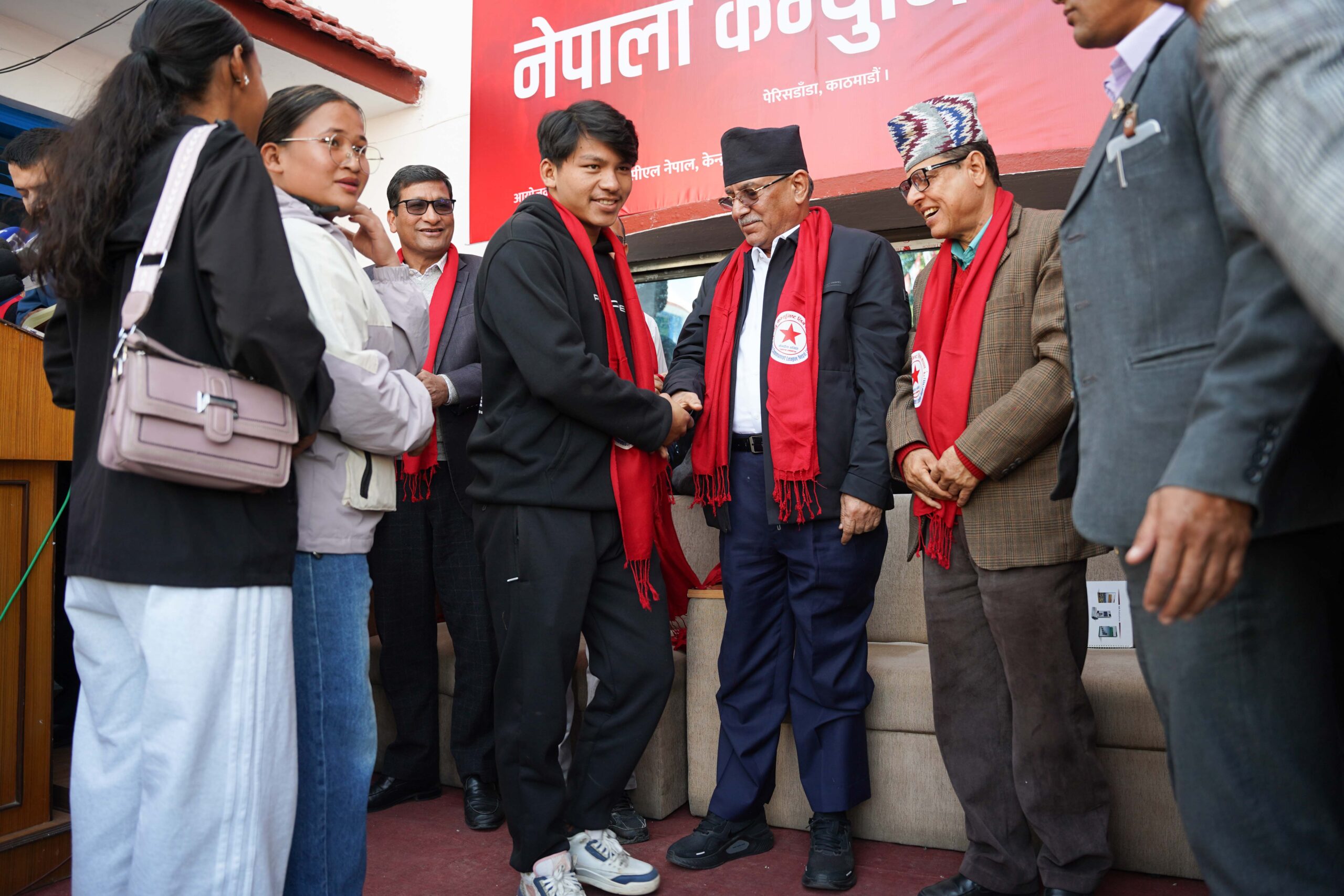 पुष्पकमल दाहाल भन्छन्- मुलुकको जिम्मेवारी युवालाई सुम्पिनुपर्छ