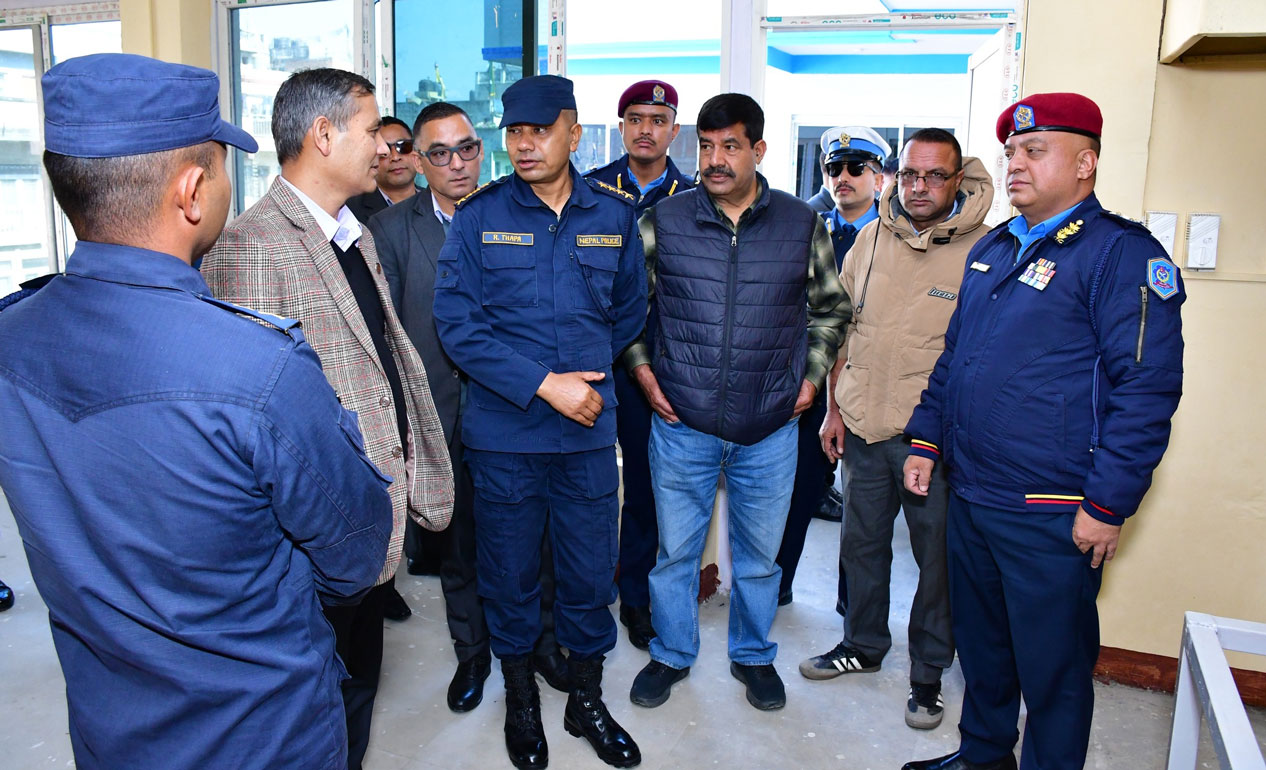 प्रहरीलाई गृहमन्त्रीको निर्देशन- शान्ति-सुरक्षा कायम राख्न उच्च मनोबलका साथ काम गर्नू