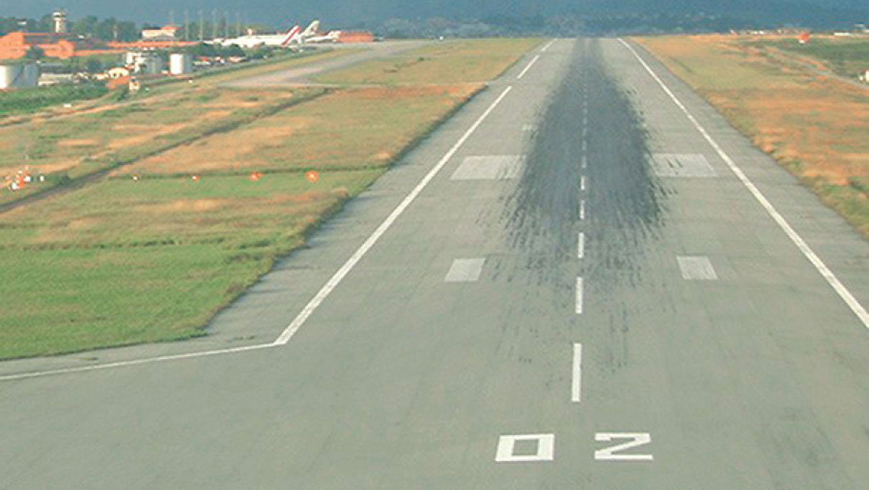 धावनमार्गका बत्ती बिग्रिएपछि त्रिभुवन विमानस्थलमा दुई घण्टादेखि उडान-अवतरण रोकियो