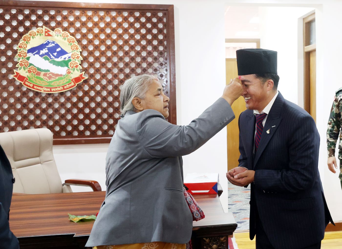 प्रधानमन्त्री कार्कीसँग खेलकुद परिषद्का सदस्यसचिवको विदाइ भेट