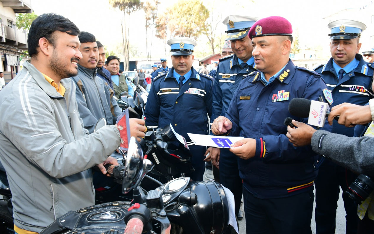 चोरी भएका ५१ मोटरसाइकल सम्बन्धित धनीलाई बुझाइयो