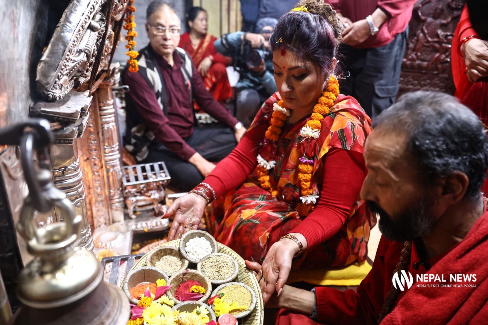 बगलामुखी मन्दिरमा पूर्वयुवराज्ञी हिमानी शाहको पूजापाठ