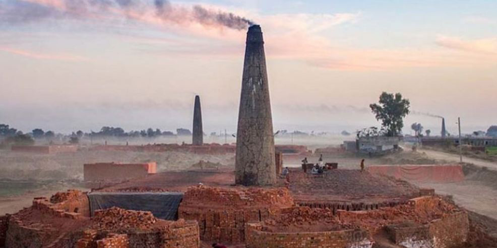 मानव स्वास्थ्य र वातावरणीय असर भएपछि इँटा उद्योग बन्दको माग