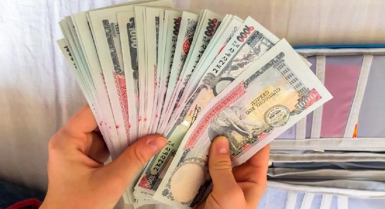 नेपालमा २७ देखि ४६ वर्ष उमेर समूहका व्यक्तिको औसत खर्चभन्दा आम्दानी बढी: सरकारी अध्ययन