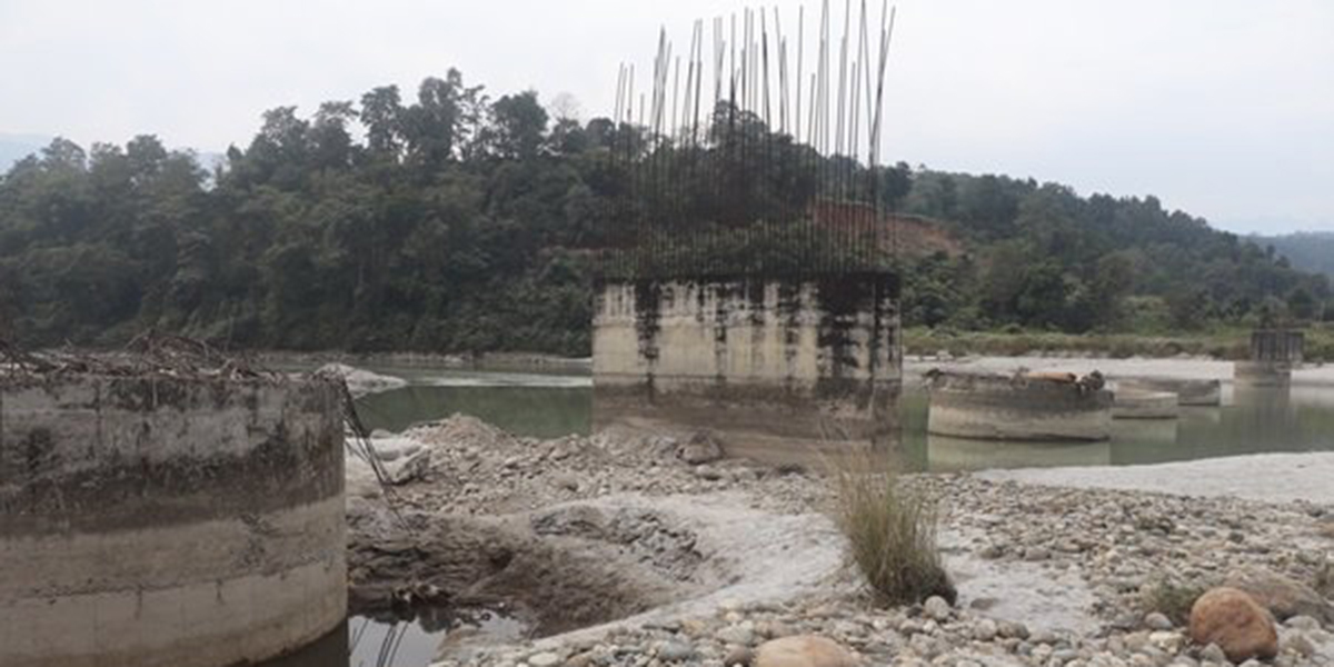 स्थानीयवासीको जिज्ञासा , लम्सुवाघाट पक्की  पुल १५ वर्षसम्म किन बनेन ?